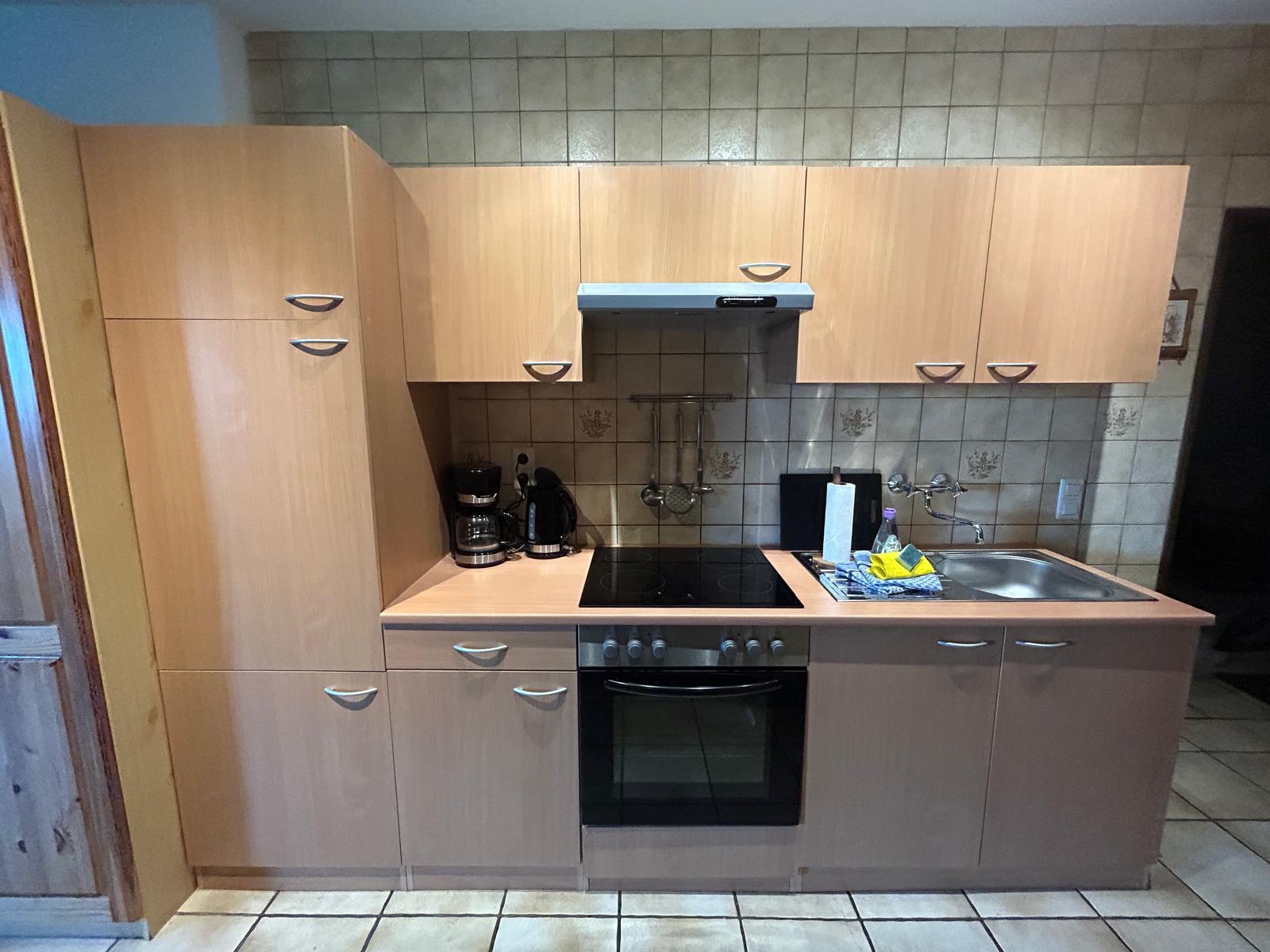 Voll ausgestattete Küche der Monteurwohnung